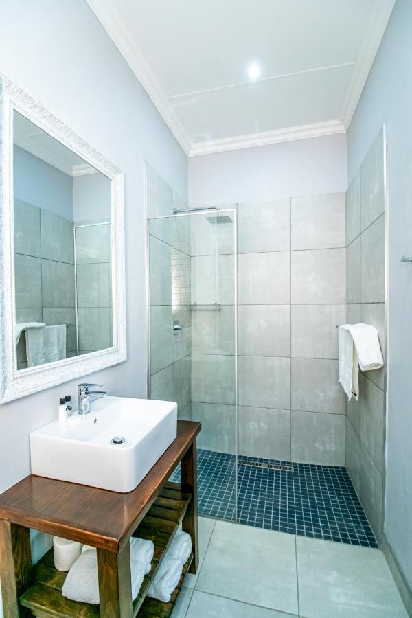 Victorian Square Guesthouse Graaff-Reinet Екстериор снимка