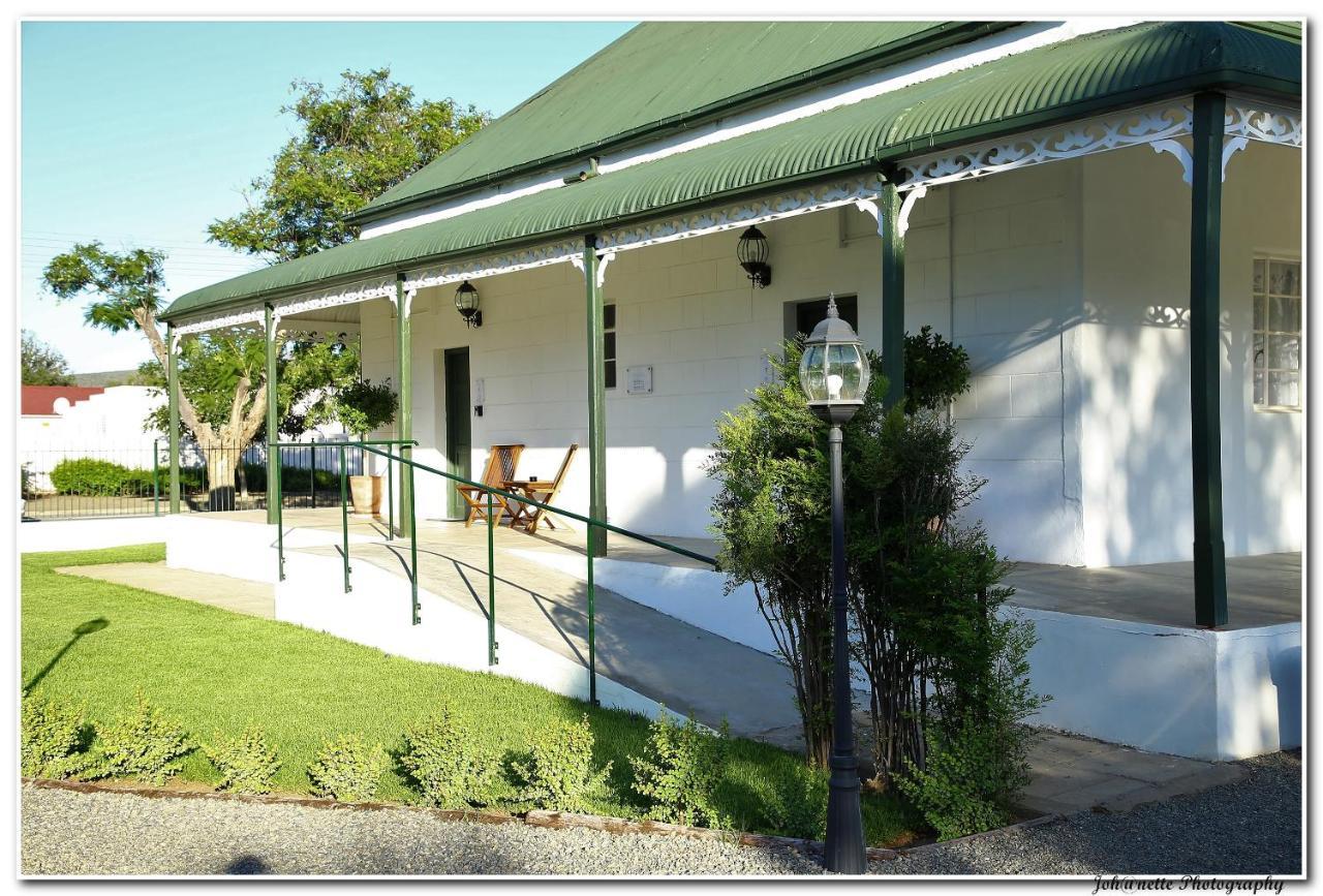 Victorian Square Guesthouse Graaff-Reinet Екстериор снимка